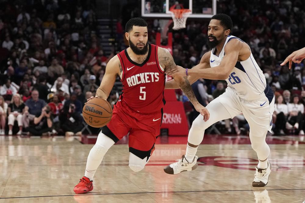 广州男篮近 广州男篮近