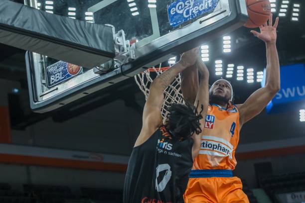 不仅是对个 不仅是对个