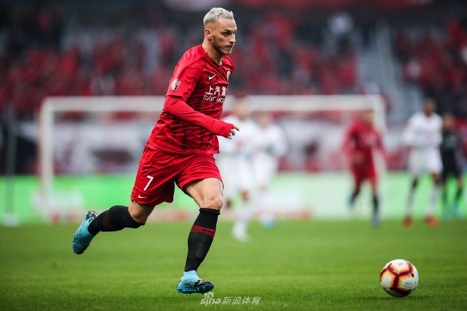 球员伤病 球员伤病